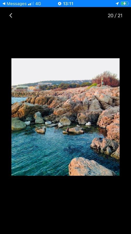 Grand Bord De Piscine *