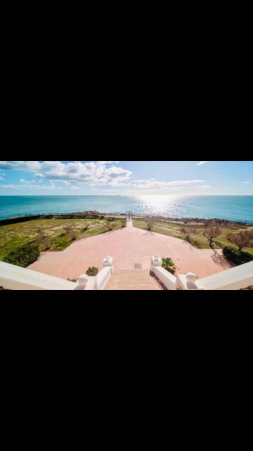 Grand Bord De Piscine Apartment *